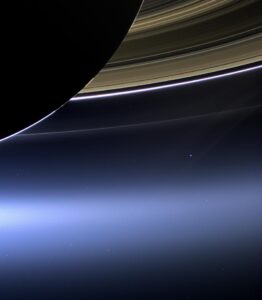 cassini_gegenlicht_erde_19_07_2013_big